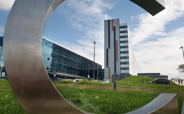 El Supremo tumba el recurso de la mujer que denunció al HUCA por obligarla a parir en el hospital