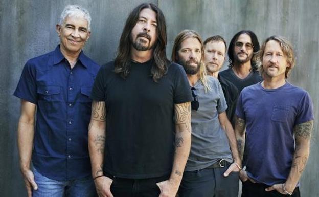 'Medicine at Midnight', el esperado nuevo disco de Foo Fighters, ya disponible