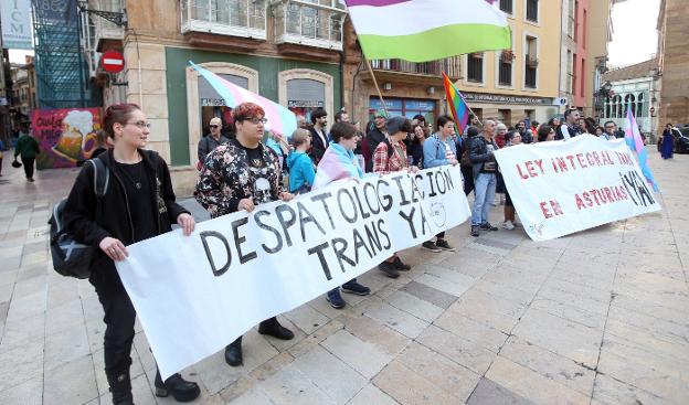 La 'ley Trans' divide al feminismo