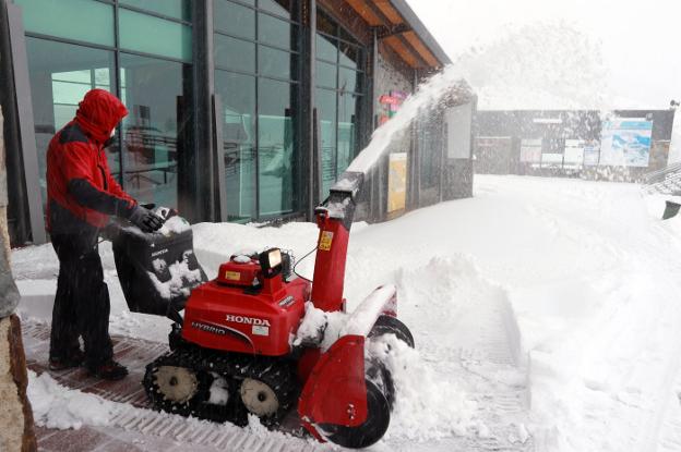 Fuentes de Invierno aplaza su apertura por una avería