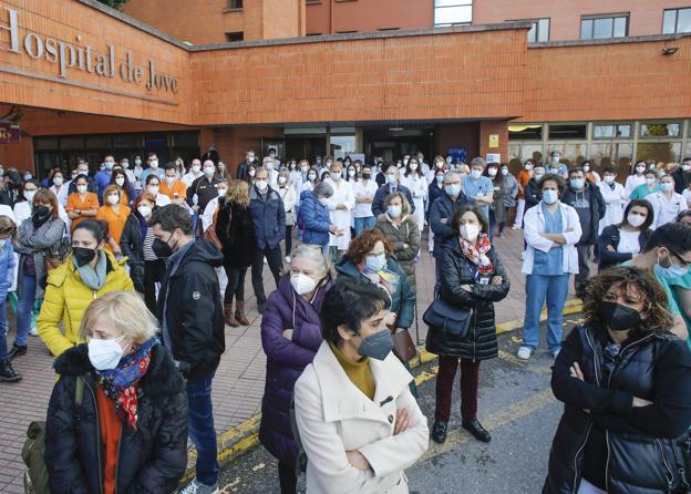 «Están al pie del cañón, salvando vidas y jugándose la vida por la gente»