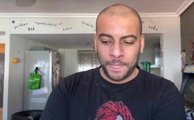 El 'youtuber' que se mofó de Asturias borra su cuenta: «El karma y los asturianos han conseguido cerrarme el canal»