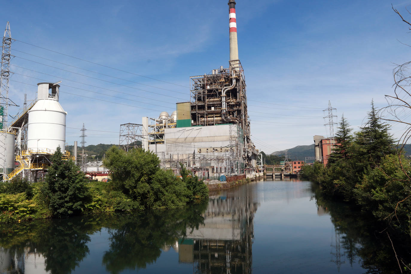 Iberdrola pide fondos europeos para construir una planta de hidrógeno en Lada