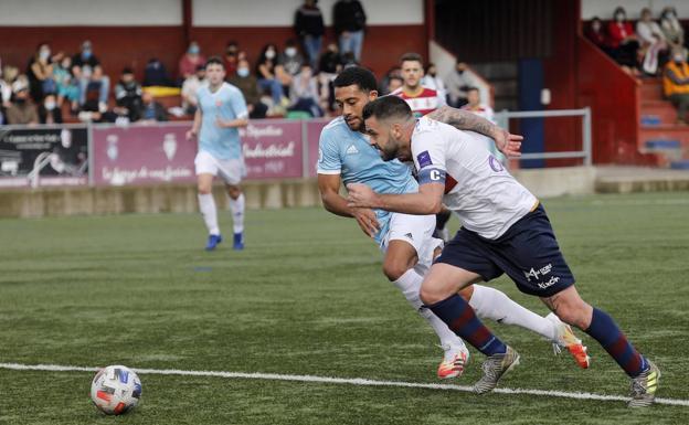 La pegada de Madeira da la victoria al Ceares en el derbi contra el Gijón Industrial