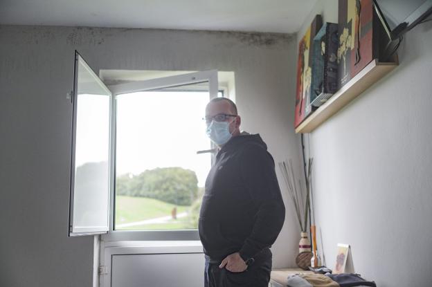 «No podemos ni abrir las ventanas»