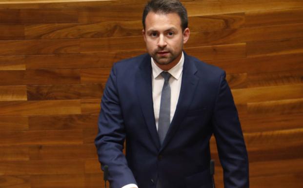 Queipo: «La marcha de Marín abre el dique de la ilusión de los afiliados del PP en Gijón»