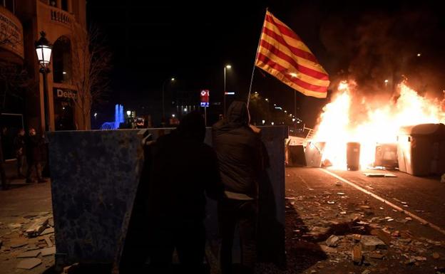 Una joven perdió un ojo durante los disturbios en Barcelona