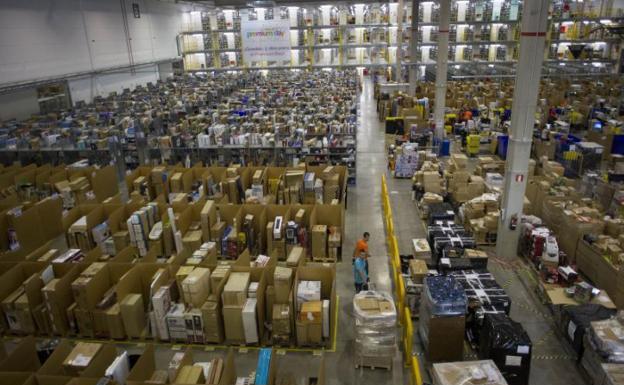 La mayoría de trabajadores de Amazon en Asturias cobrarían entre 1.200 y 1.600 euros brutos al mes