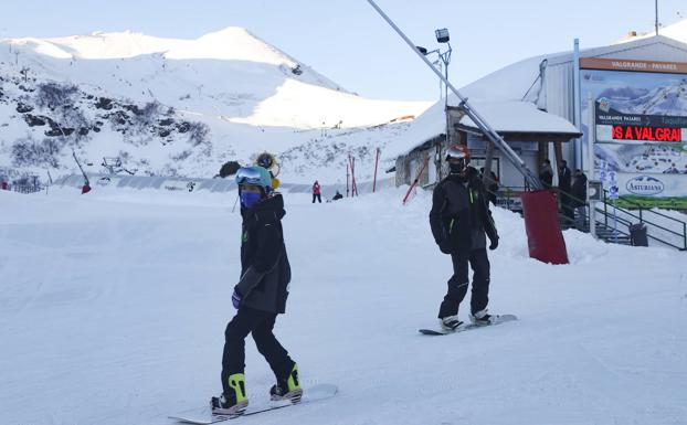 Una nueva web gestionará las reservas de Pajares y Fuentes de Invierno a partir del lunes