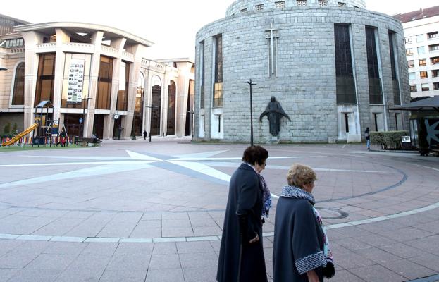 El Ayuntamiento repondrá las 17 calles con nombres franquistas por orden judicial