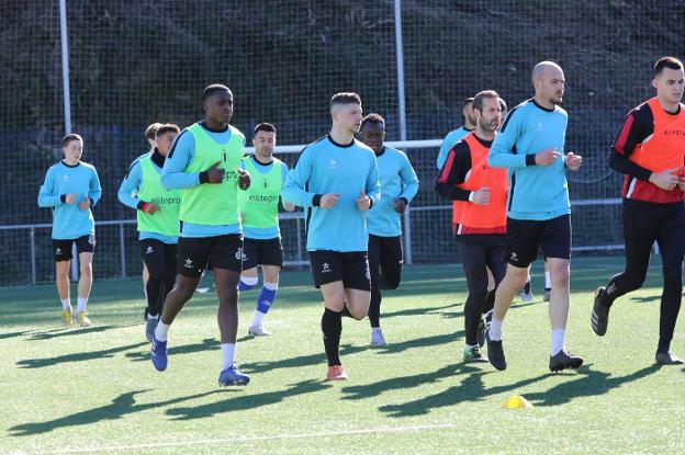 Avilés y Caudal se la juegan en Mieres