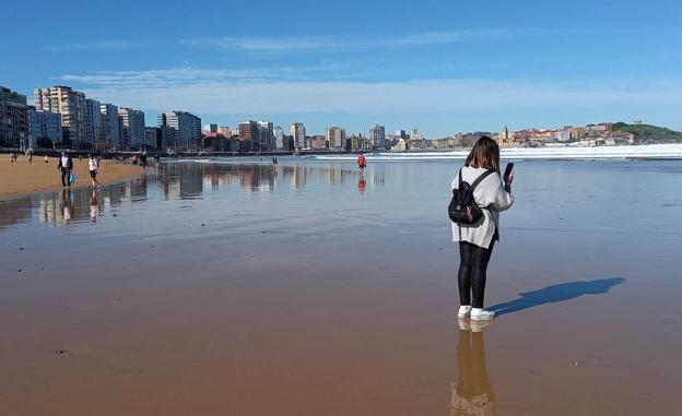 Asturias disfruta de un día veraniego antes de una brusca bajada de temperaturas