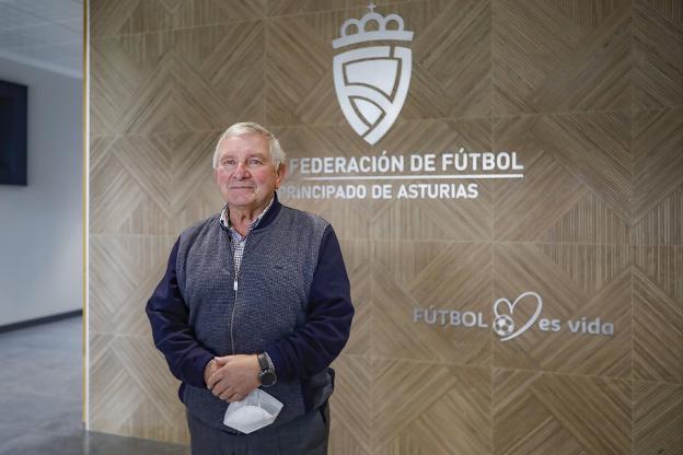 El presidente de la Federación Asturiana de Fútbol, en la UCI con covid