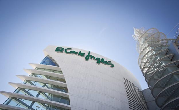 El Corte Inglés prepara un ajuste de plantilla de 3.000 trabajadores