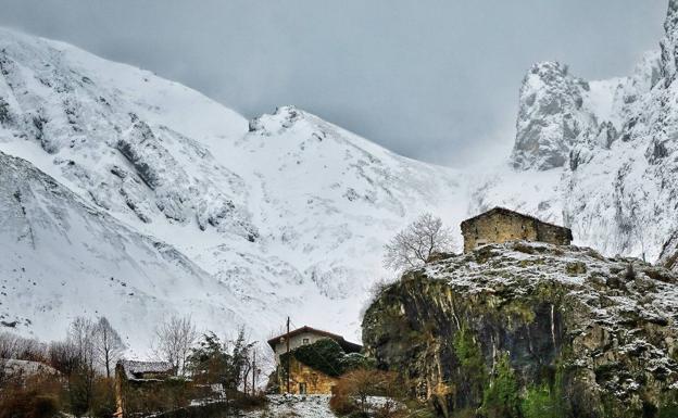 Alerta por riesgo de aludes en los Picos de Europa