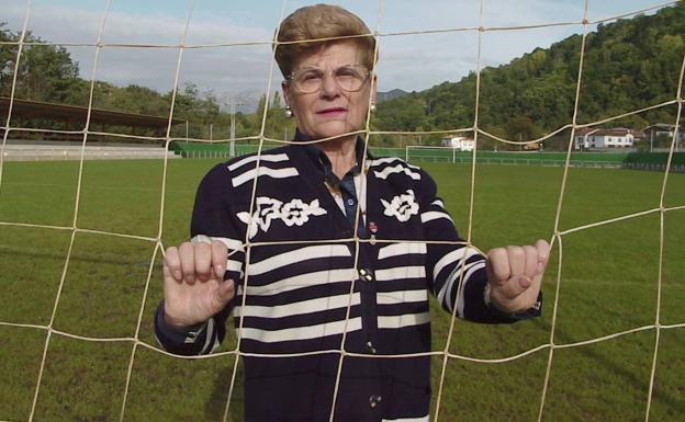 Cangas de Onís llora a Conchita Sarmiento, la primera mujer en presidir el Cánicas