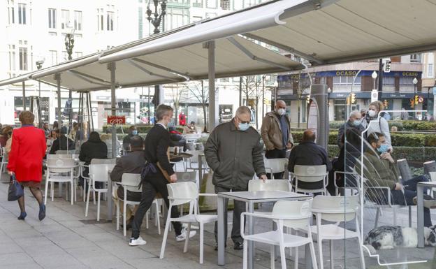 Otea replica a Barbón que en Semana Santa se hará «lo que digan los contagios»