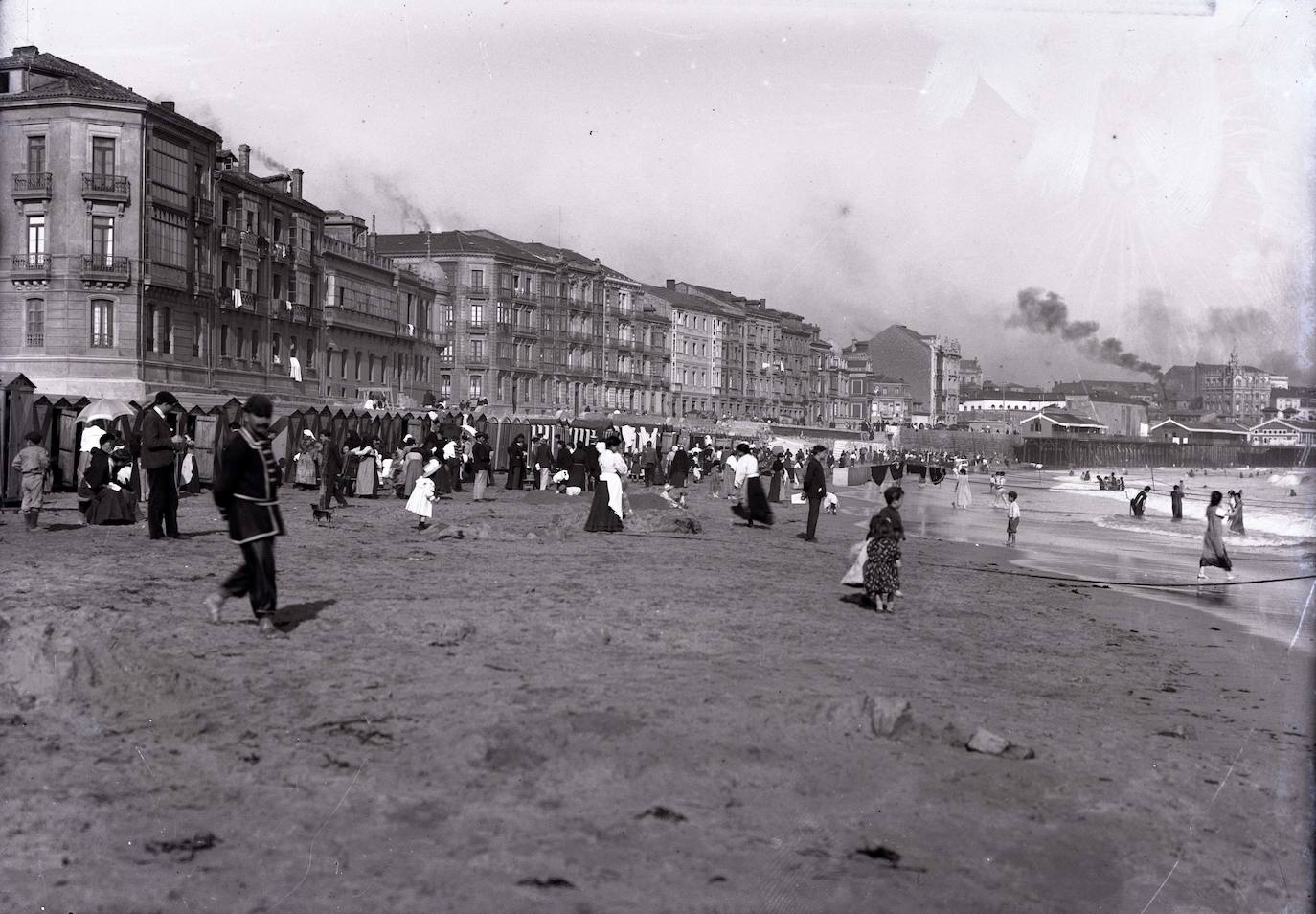 La playa de San Lorenzo a través del paso del tiempo