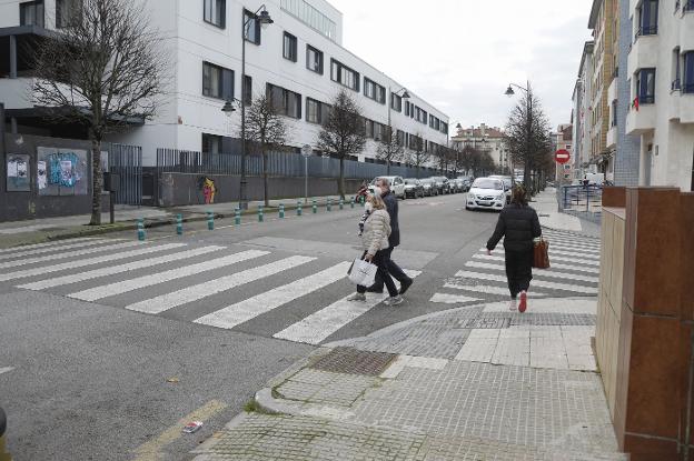 «Nos merecemos una calle donde podamos pasear sin sortear baches»