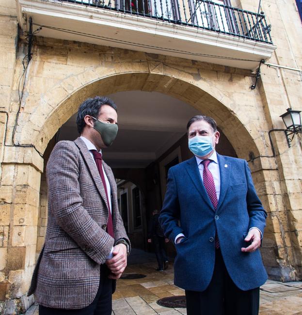 Canteli y Cuesta se reafirman en el acuerdo de gobierno en el Ayuntamiento de Oviedo
