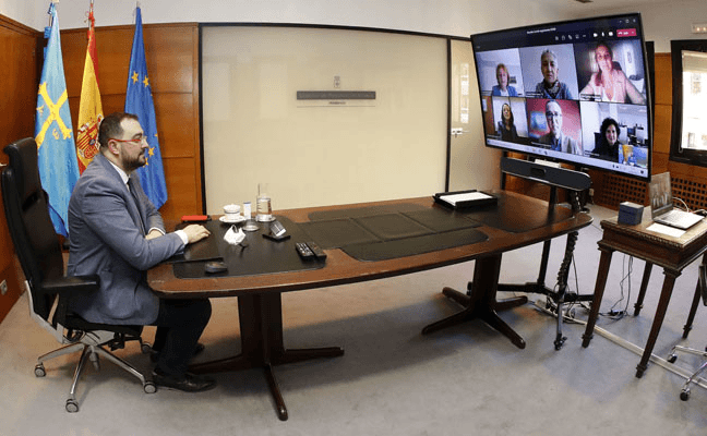 El día más «tenso y extraño» de Barbón