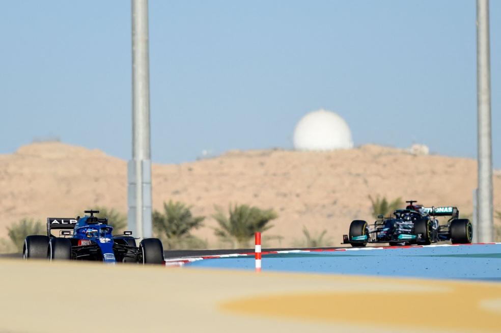 Pique entre Alonso y Hamilton