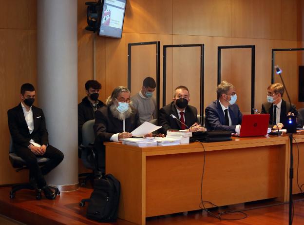 «Le di una patada y después eché a correr, no fue fuerte porque no quería causarle ningún daño»