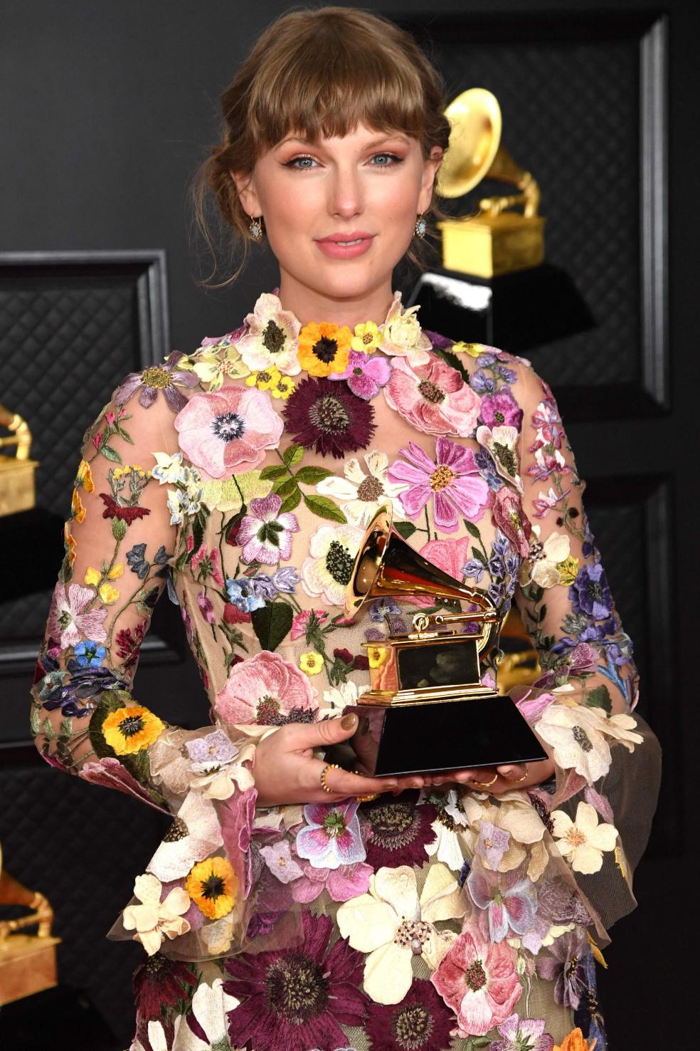 Los Grammy se rinden a Beyoncé y Taylor Swift