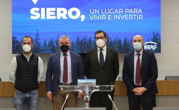Feito alaba a Siero en Madrid: «Estas actitudes sirven para poner a Asturias en los vagones de cabeza»