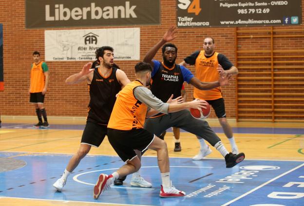 El Liberbank Oviedo inicia en Alicante su camino a la ACB