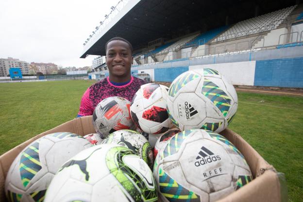 Balones desde Avilés para Senegal