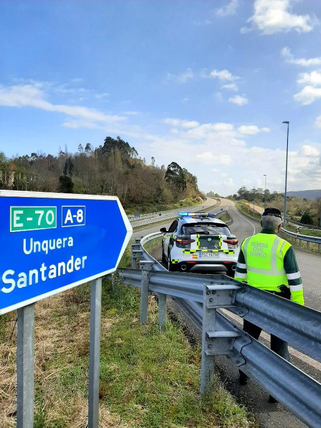 50 kilómetros huyendo de la Guardia Civil, sin carné y drogado