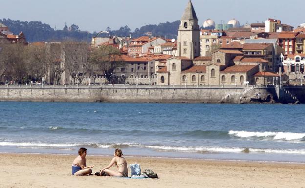 La primavera estalla en Asturias con termómetros de 22,5 grados