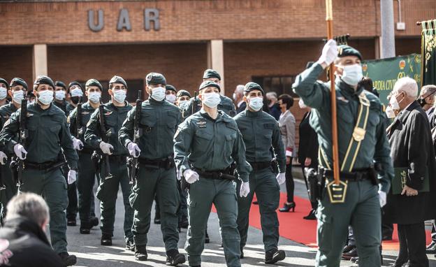 Emotivo homenaje en Logroño al guardia civil asturiano Jesús Gayoso
