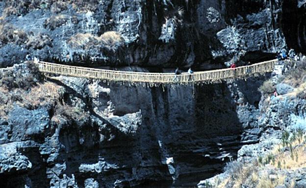 La pandemia acaba con el ultimo puente colgante inca