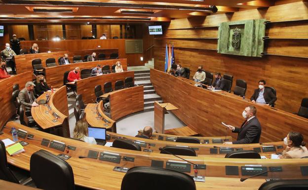 Las reacciones a la sentencia que avala el uso del asturiano: «Tiene que ser el año de la oficialidad»
