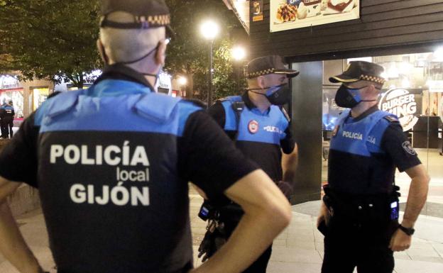 61 denunciados en Gijón por incumplir las medidas sanitarias