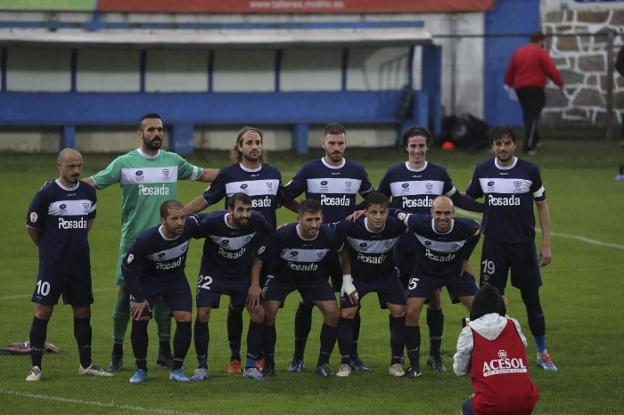 Langreo y Marino se medirán por el ascenso al Depor, Ferrol y Compostela