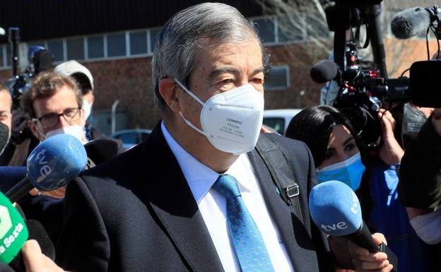 La jueza decide el sobreseimiento de la demanda de Cascos contra tres dirigentes de Foro