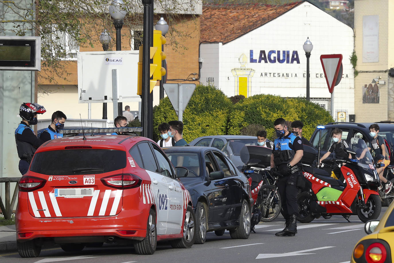 Despliegue policial para hacer cuumplir el cierre de Asturias