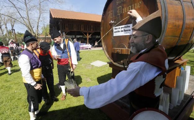 Gijón festeja la Primer Sidre l'Añu