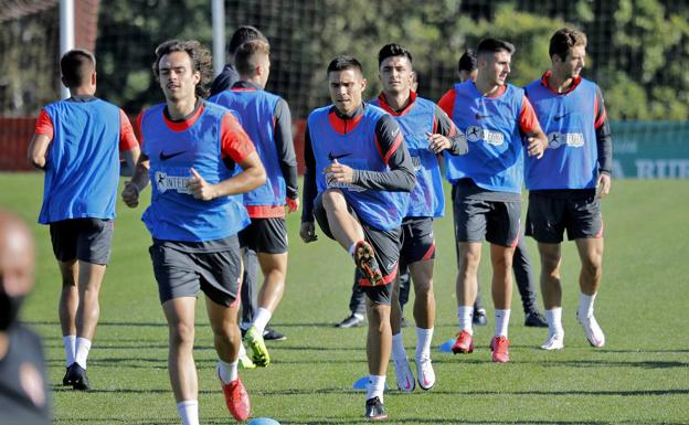 Los internacionales del Sporting inician su regreso