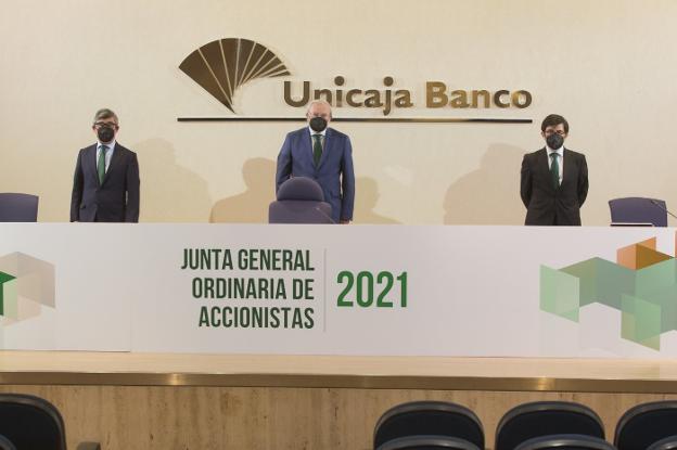 Liberbank y Unicaja aprueban su fusión con el compromiso de seguir «vinculadas al territorio»