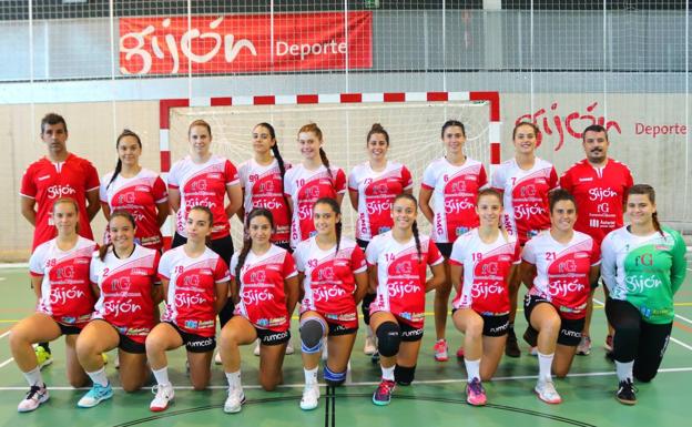 El Balonmano Gijón obra de nuevo el milagro