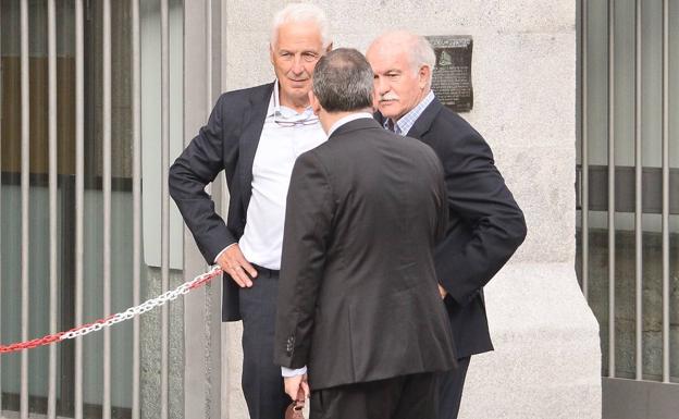 El Supremo confirma que Rato y Rexach no han de pagar el sobrecoste del puerto de Gijón