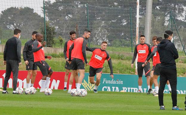 «El equipo se encuentra muy bien físicamente, pero emocionalmente también, estoy muy satisfecho de la unión de la plantilla»