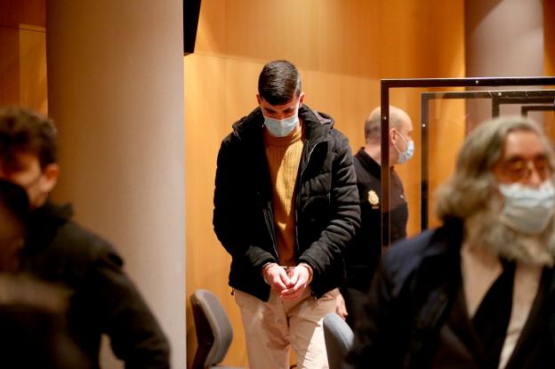 La Audiencia condena a Jorge Cue a doce años de cárcel por el homicidio de David Carragal