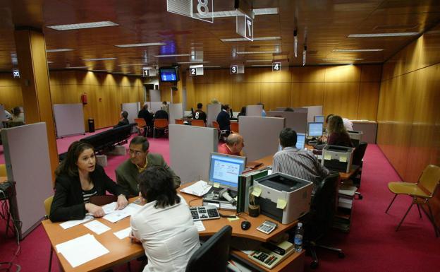 El aviso de la Agencia Tributaria para prevenir estafas con la cita previa de la Declaración de la Renta