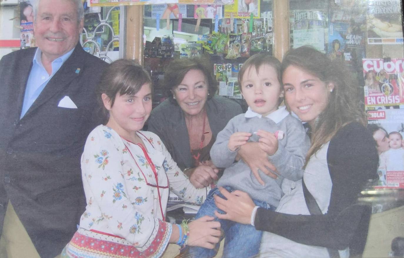 'Mela', quiosquera de la plaza de San Miguel durante cuatro décadas, fallece a los 85 años