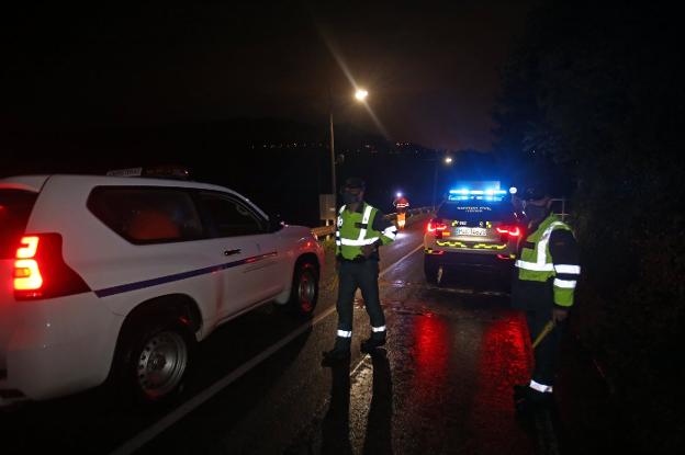 Fallece un hombre y tres personas resultan heridas en un accidente en Las Regueras